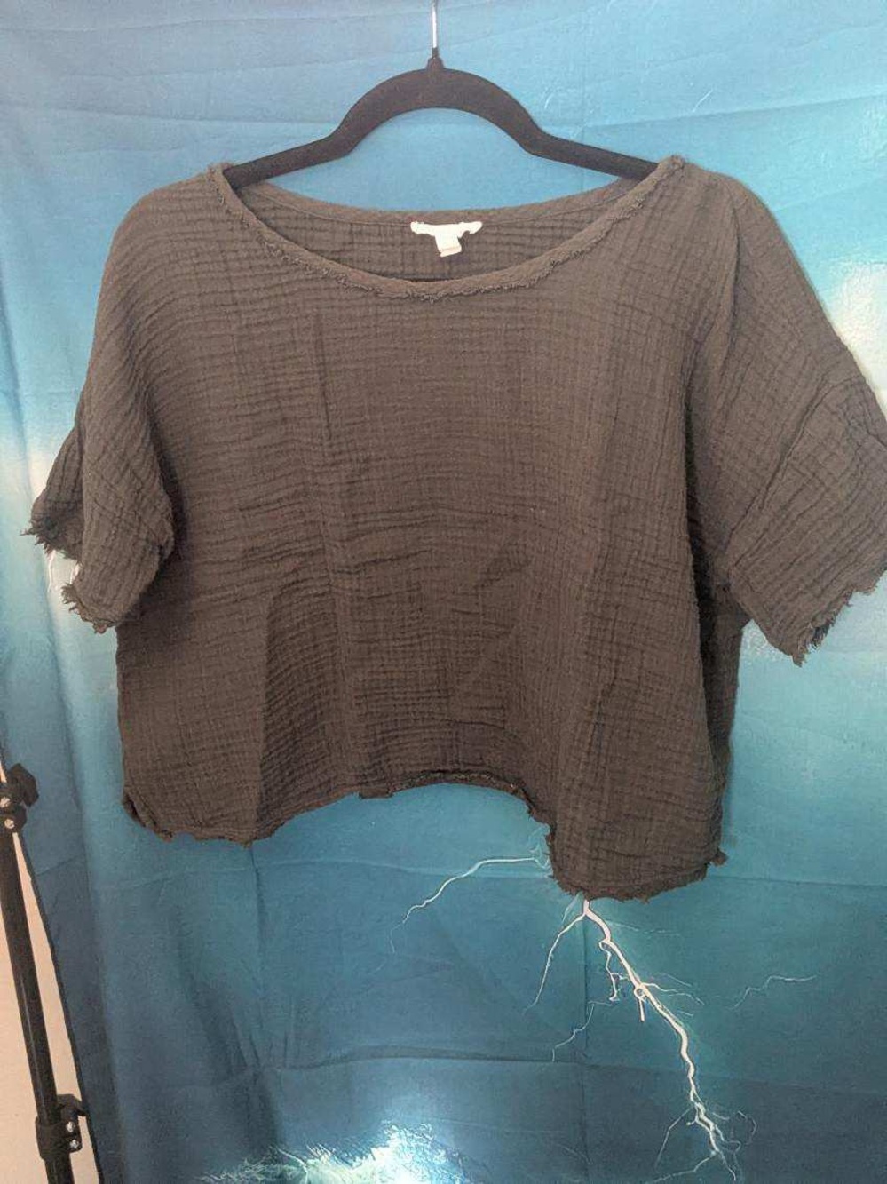 Eileen Fisher Crinkle Army Green Crop Boxy Top
